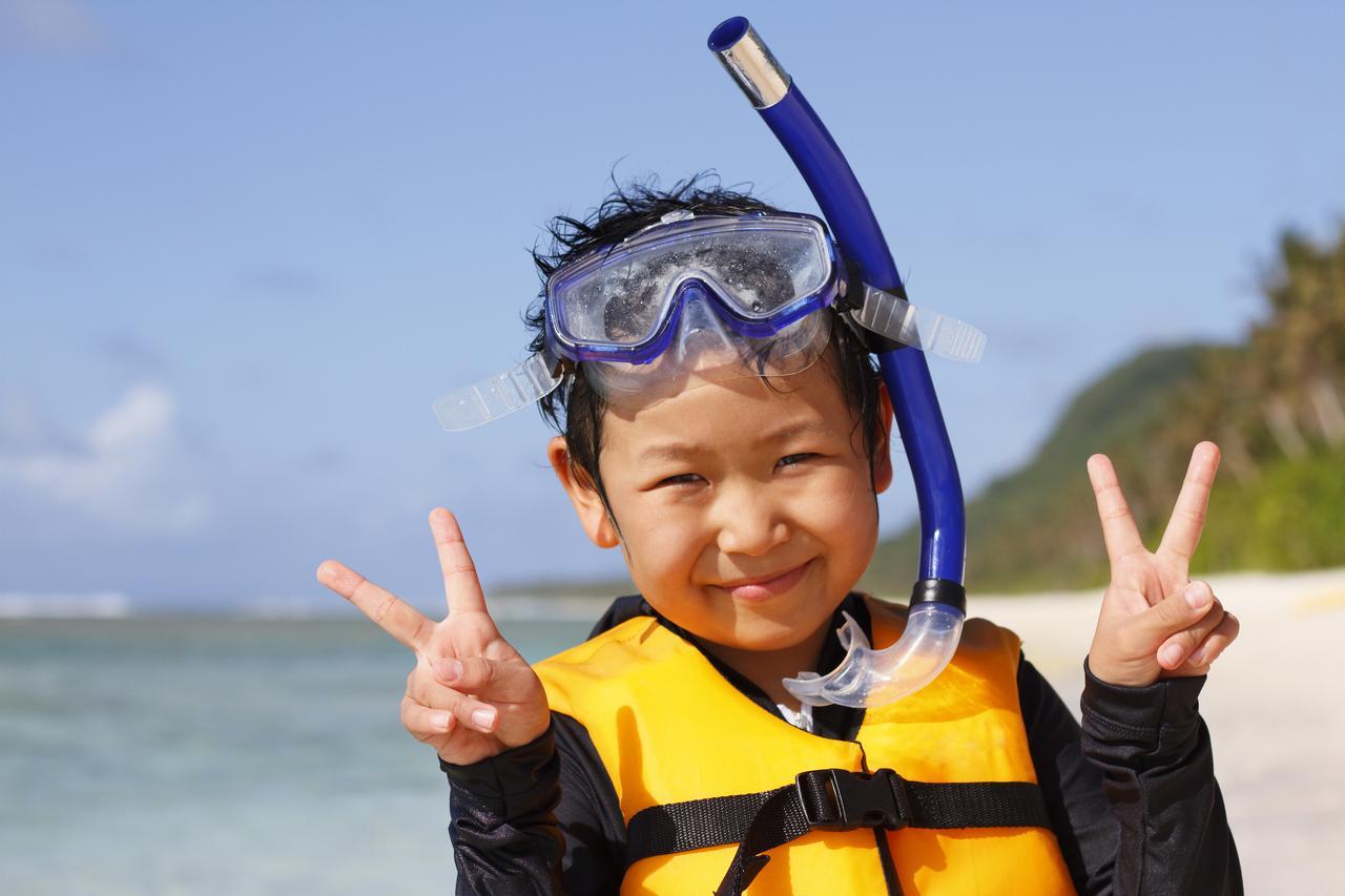 ホテル Sea Blue 恩納村 エクステリア 写真